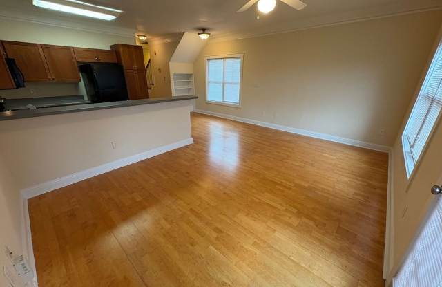 PRE-LEASING FOR AUGUST 6TH 2027! Gallery 4