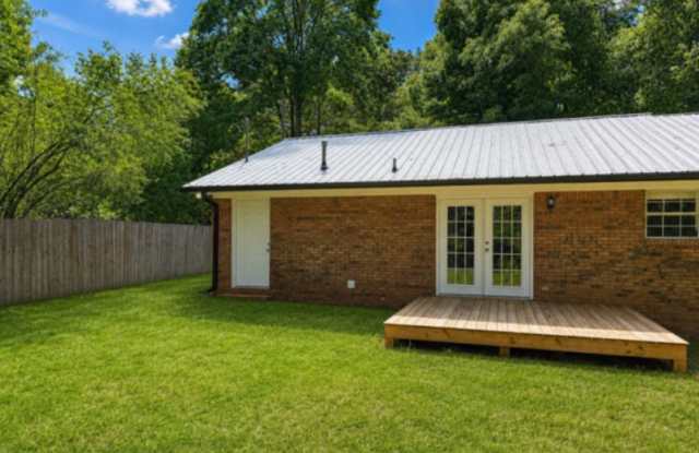 196 Highland Drive Southwest Gallery 1