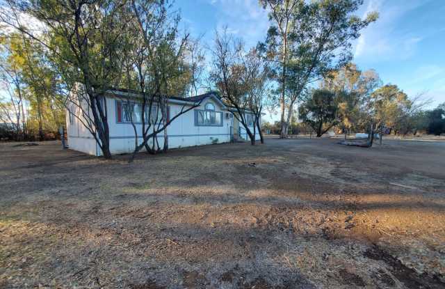 3 Bedroom 2 Bath Manufactured Home in the Country! - 5329 Toomes Avenue, Tehama County, CA 96021