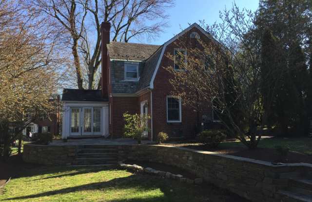 4847 ALBEMARLE STREET NW Gallery 4