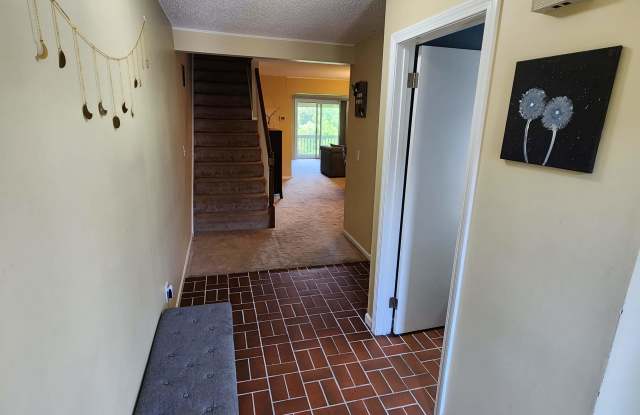 207 Summer Hill Drive Gallery 4