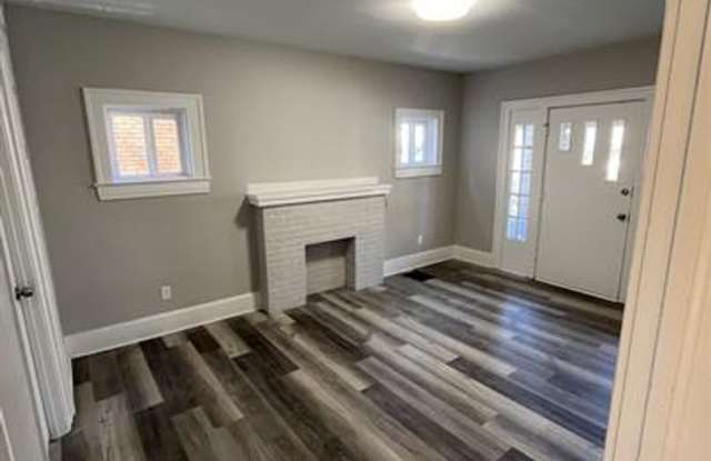 Remodeled home 3BR, 2 BA tons of space! 4124 Larkwood Avenue, Louisville, KY 40212 Gallery 4