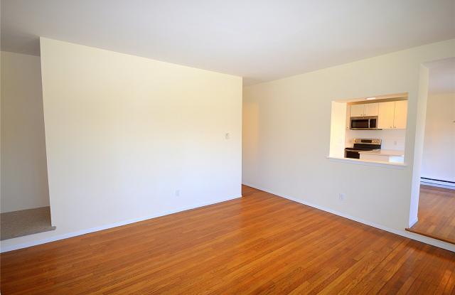 1254 Port Washington Boulevard Gallery 3