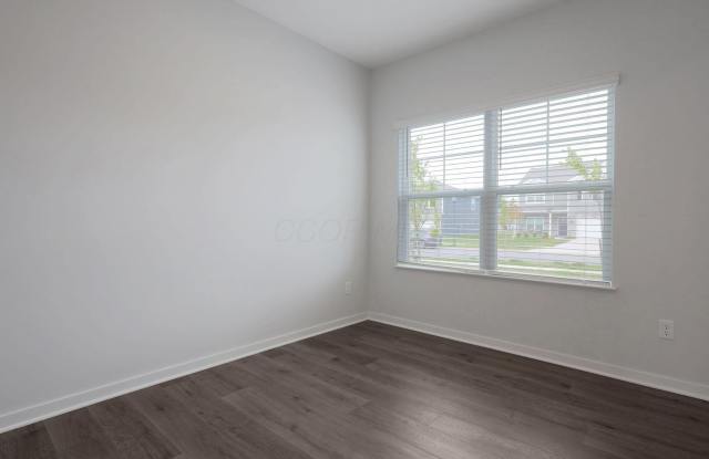 858 Sunny Vale Drive Gallery 2