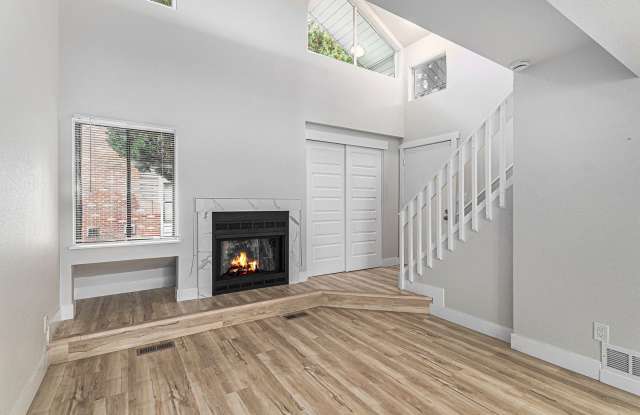 Spacious 1 Bed 1 Bath LOFT in the heart of Aurora Hills! photos photos