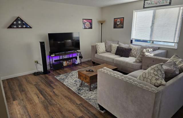 246 Ne 3rd Street photos photos