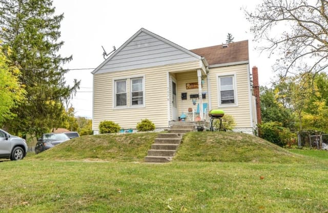 7670 Pippin Road Apt. 1 (back) - 7670 Pippin Road, White Oak, OH 45239