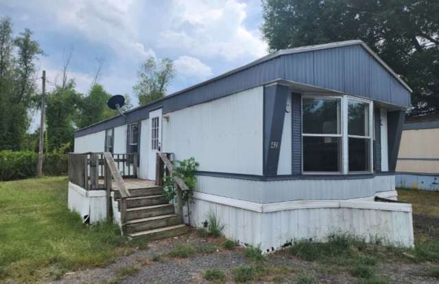Welcome home to 42 Wilma Lane, Conway, Little Rock for rent - ** Move in Special - First Month is half price and Zero Deposit Option, Please read the full description** Gallery 3