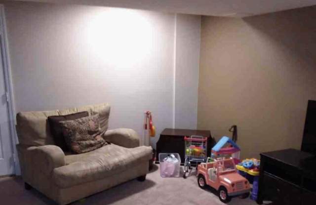 2758 Hunters Point Drive Gallery 4