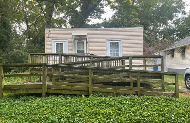 Quaint 1 BR/1 BA near downtown! photos photos