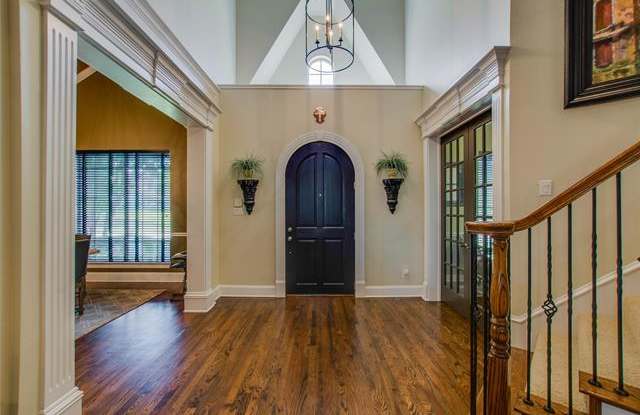6509 VILLAGE SPRINGS Drive Gallery 2