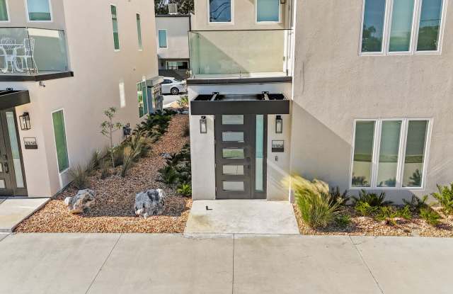 Exclusive Townhome in The Vue at Celebration Pointe Gallery 4