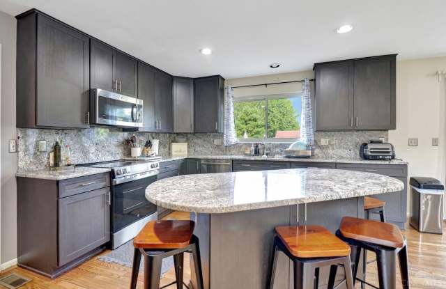 7952 Kennesaw Drive Gallery 3