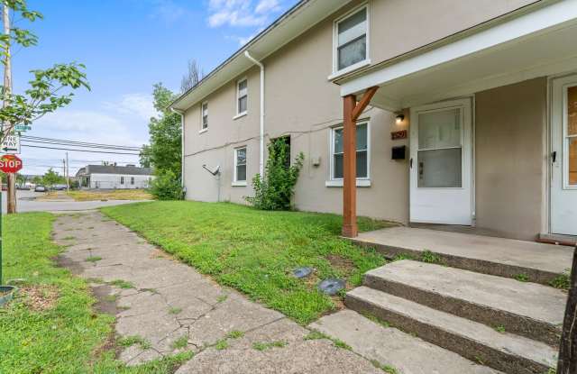 Beautiful Townhome on Anderson photos photos
