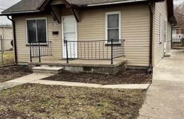 20735 BACH Avenue photos photos