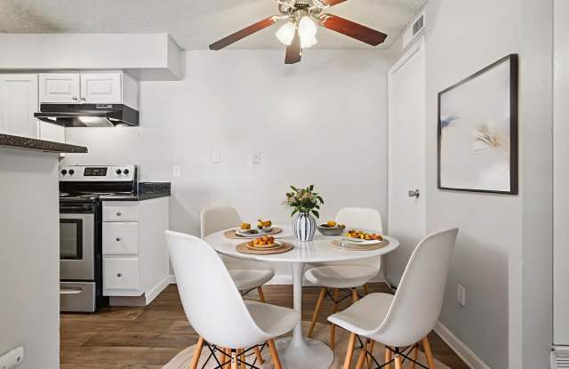 Windmill Apartments Gallery 2