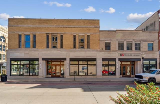 790 Main Gallery 3