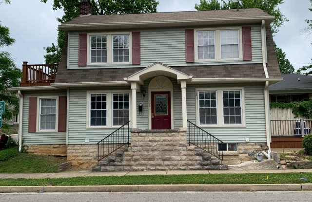 Beautiful, Historical 3 Bedroom House: Available July 2025! photos photos