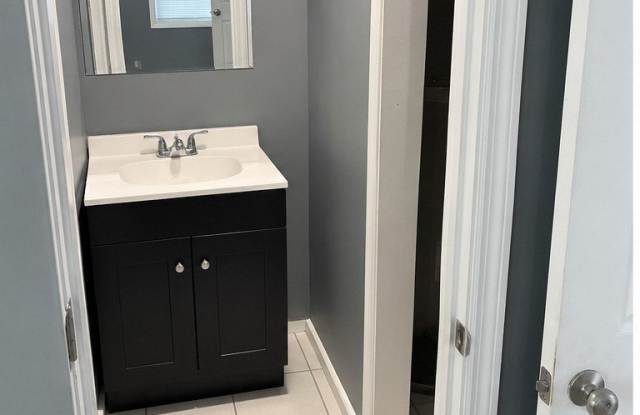 476 37th Terace W Gallery 3