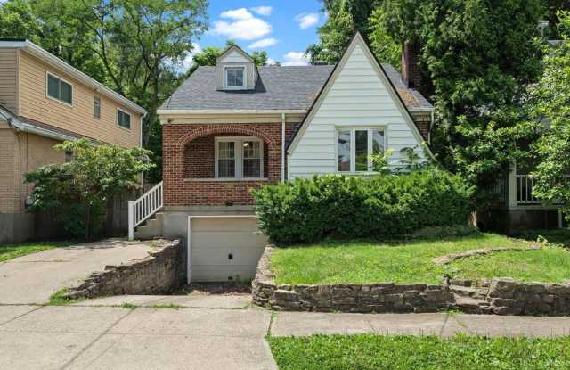 3445 Oak View Place - 3445 Oak View Place, Cincinnati, OH 45209