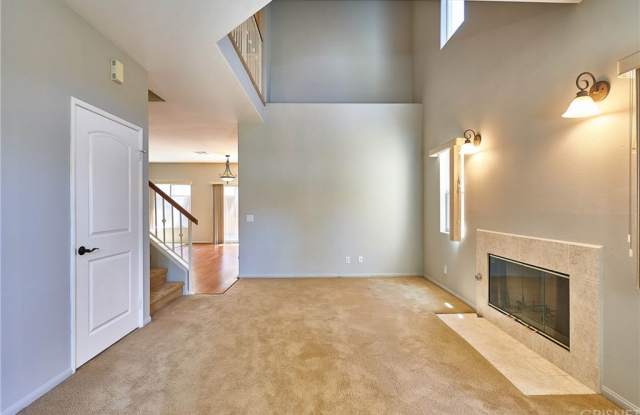 10025 Topanga Canyon Boulevard Gallery 3