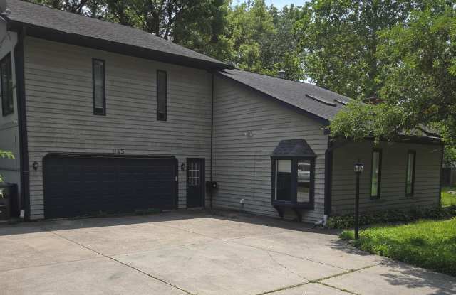 945 Fox Hill Drive photos photos