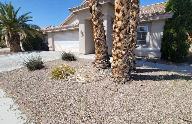 Wow! Just the Perfect Three Bedroom Two Bath Home! - 5023 Vista Del Rio Way, North Las Vegas, NV 89031