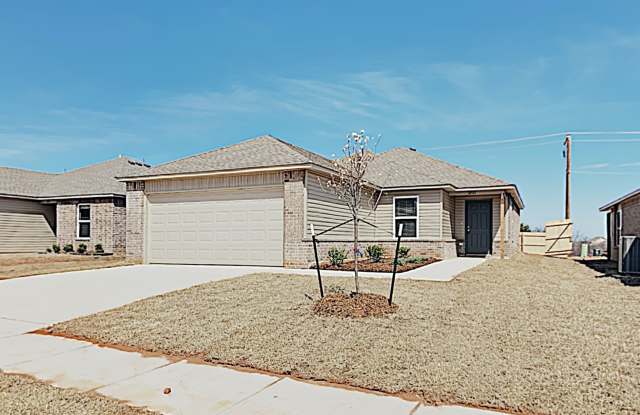A Very Nice 3 Bedroom 2 Bathroom Home in Yukon Schools photos photos