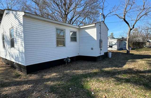 2 bed, 1 bath ready for move in.  Trumann Gallery 3