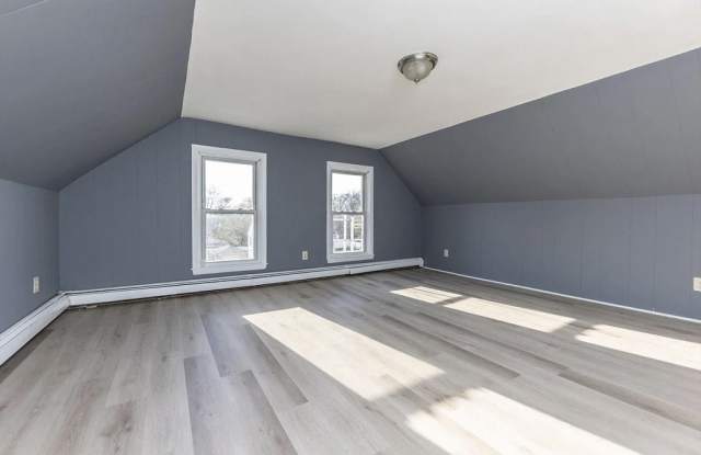 10 Clinton St. unit: 5 photos photos