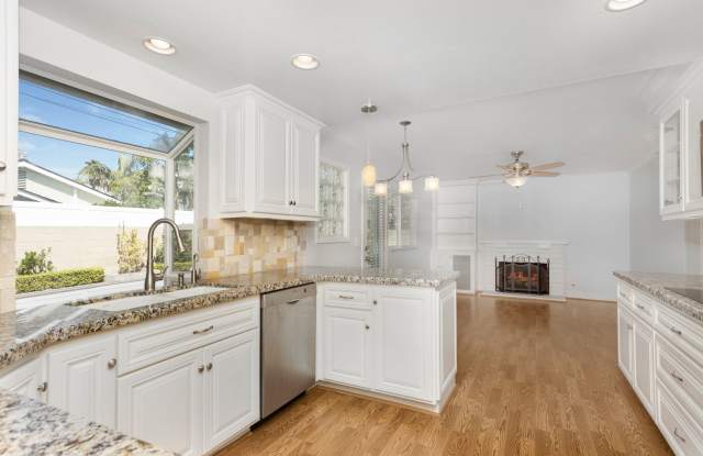 South Huntington Beach Home Gallery 3