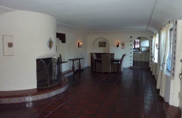 6868 Iris Cir Gallery 2