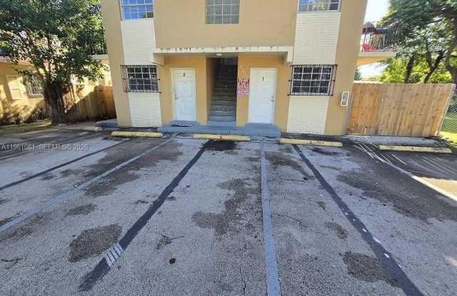 2835 NW 22nd Ave photos photos