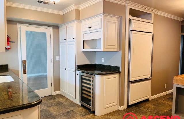 Darling Home Near Bakersfield College! Gallery 2