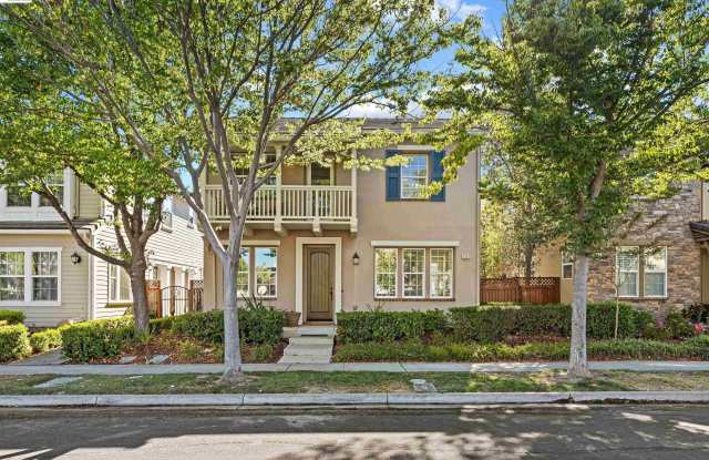 4731 Malayan St Gallery 1