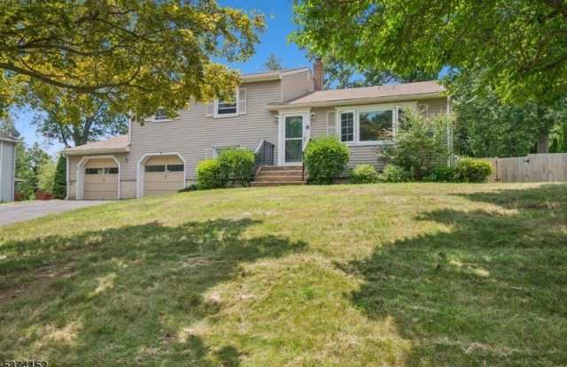 8 Crescent Dr photos photos