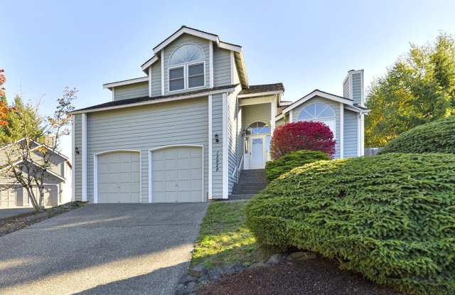 Elegant 3 Bedroom 2.5 Bath Home Renton near Fairwood photos photos
