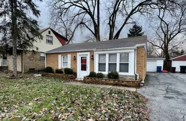 18626 GOLFVIEW Avenue photos photos