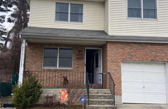 23 Dalex Court - 23 Dalex Court, Glen Cove, NY 11542