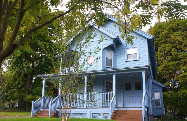 556 Columbus Ave- Second Floor 3 Bedroom Flat Available June 1, 2026 photos photos