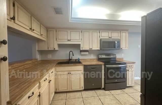 1532 N Carolwood Blvd photos photos