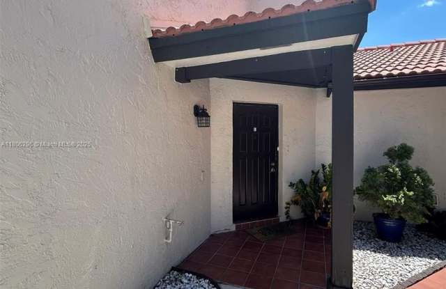 15220 SW 48th Ter photos photos