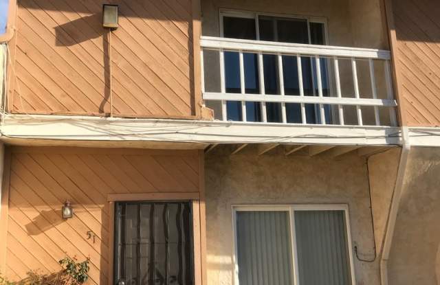 3 BEDROOM TOWNHOUSE IN VICTORVILLE! Gallery 1