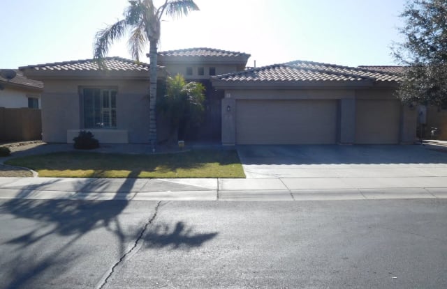 685 W Longhorn Dr. - 685 West Longhorn Drive, Chandler, AZ 85286