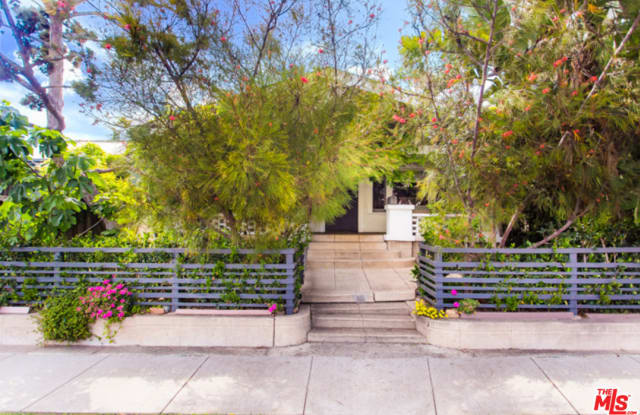 637 PALMS - 637 Palms Boulevard, Los Angeles, CA 90291