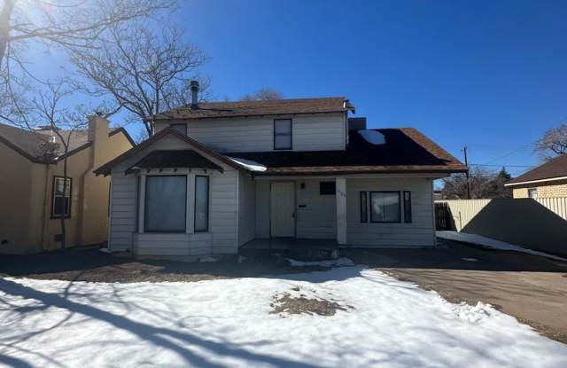 Spacious 4 Bedroom! photos photos