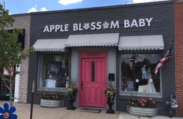 21031 Mack - 21031 Mack Avenue, Grosse Pointe Woods, MI 48236