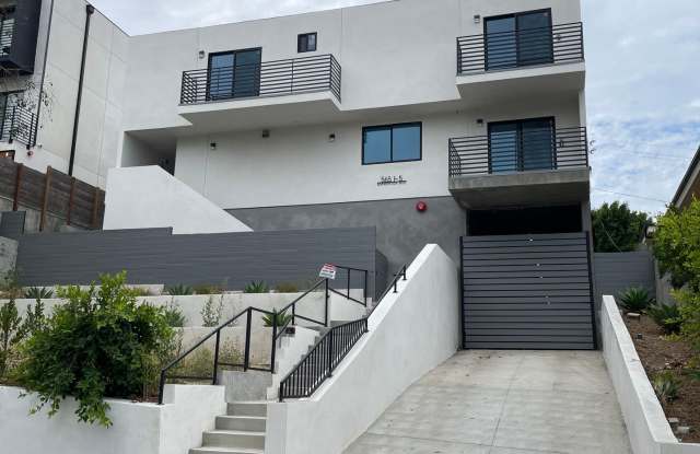 Brand New 4 Bed 3 Bath Townhomes with Garage Parking! Gallery 1