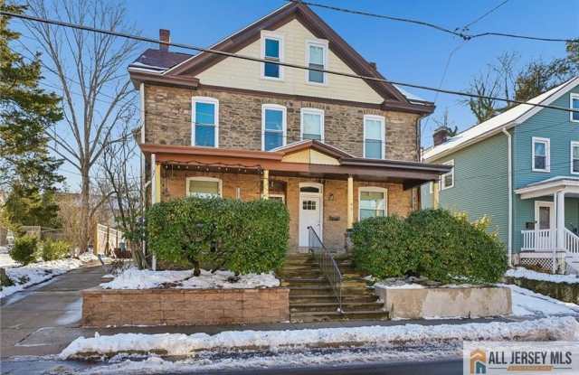 92 Leigh Avenue photos photos