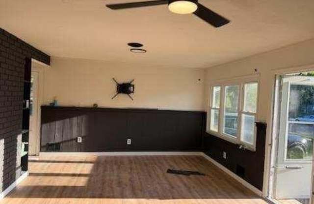 33 Stagecoach Road Gallery 2